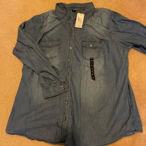 NWT TORRID DENIM TOP